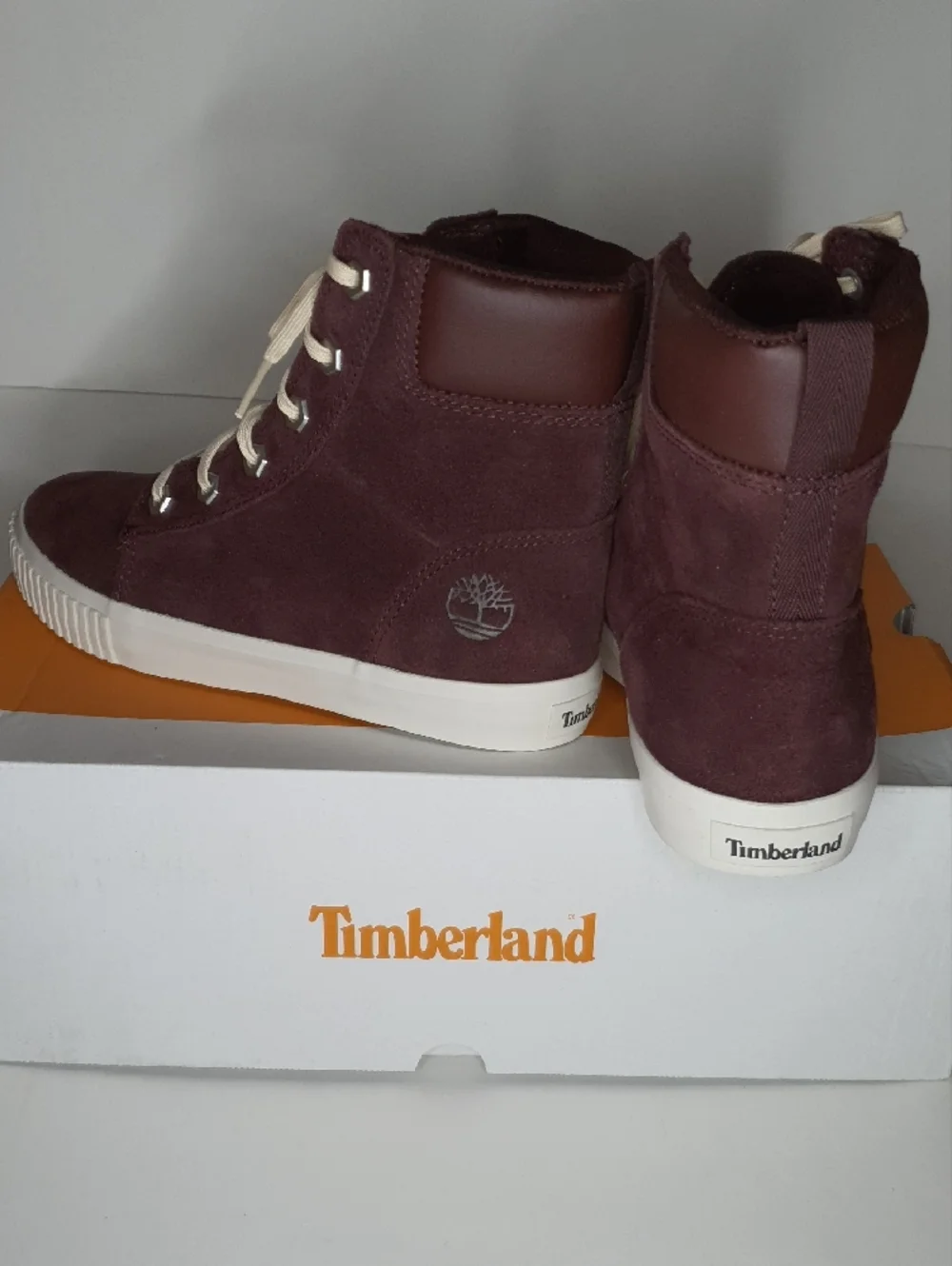 TIMBERLAND Skyla Bay Suede Boots Dark Burgundy NWT + FREE GIFT - Picture 3 of 7